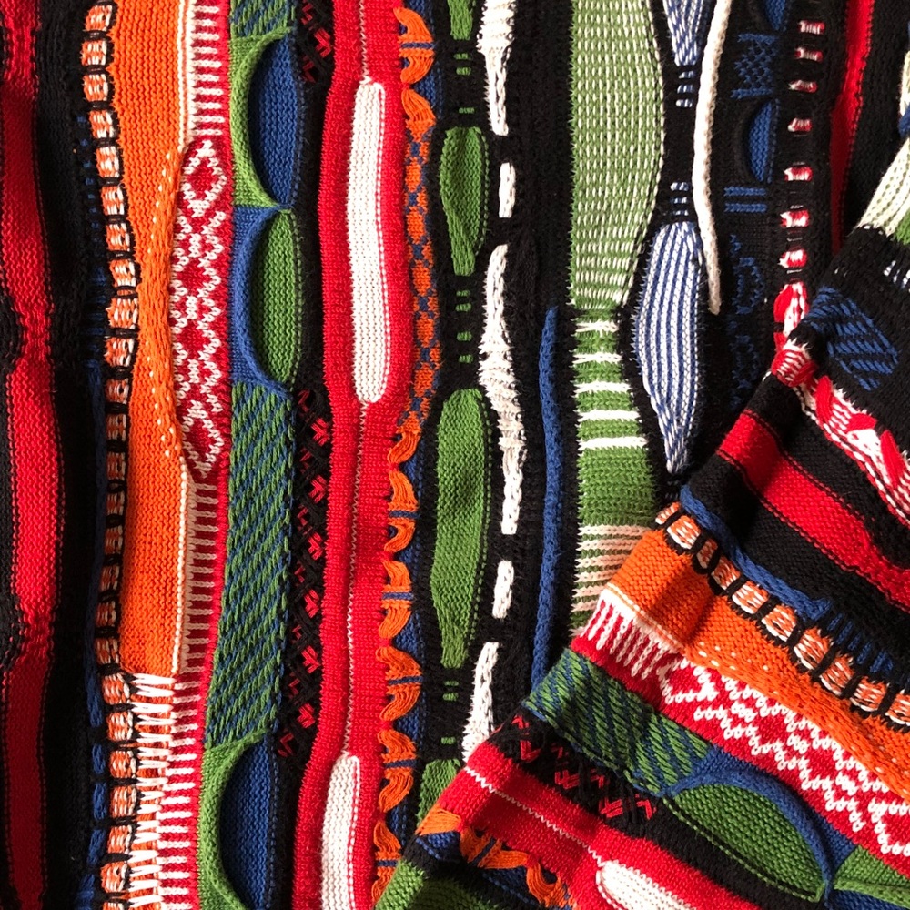 VINTAGE COOGI SWEATER - Picture 3 of 5